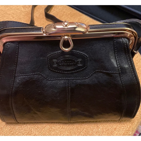 Oroton Bags Vintage Oroton Black Leather Crossbody Handbag Poshmark